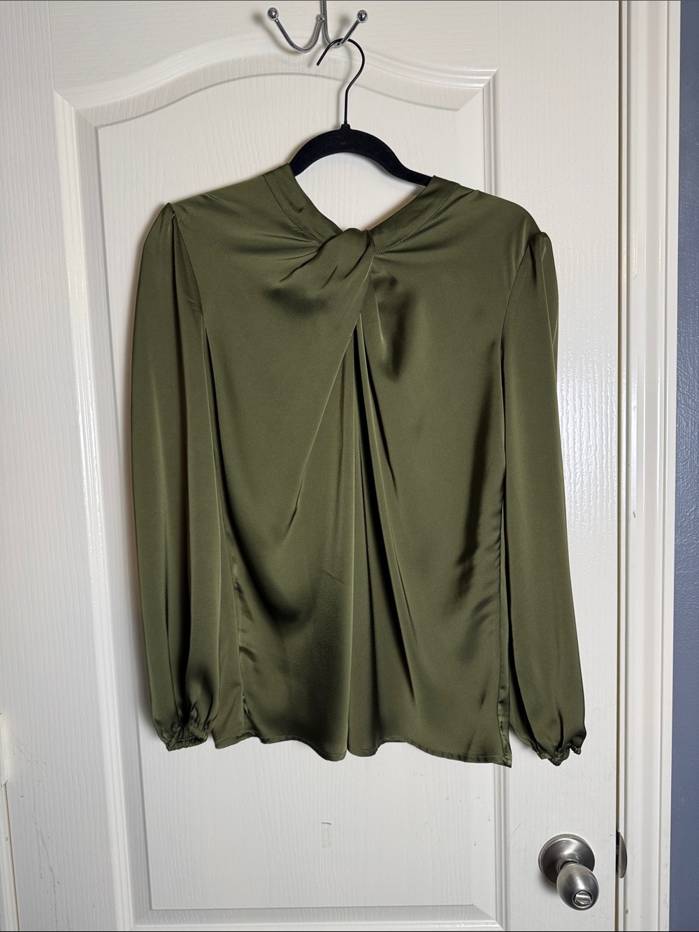 GRACE KARIN Women's Long Sleeve Satin Blouse in olive green